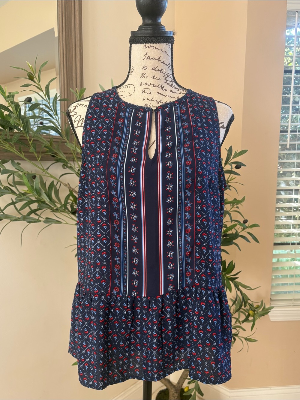 Tommy Hilfiger Navy Floral Striped Keyhole Sleeveless Top